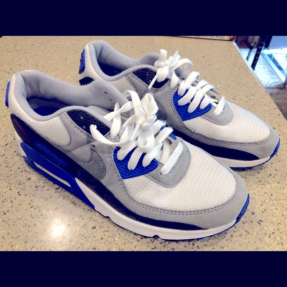 Nike AirMax 90 size 8.5